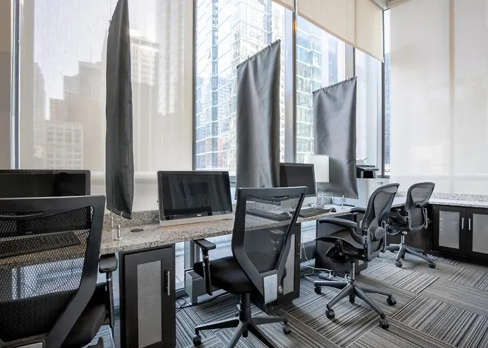 Loop 1br W Gym Pool Nr Financial District Chi-233
